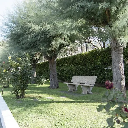 Ξενοδοχείο με διαμερίσματα Le Magnolie *