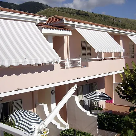 Ξενοδοχείο με διαμερίσματα Le Magnolie